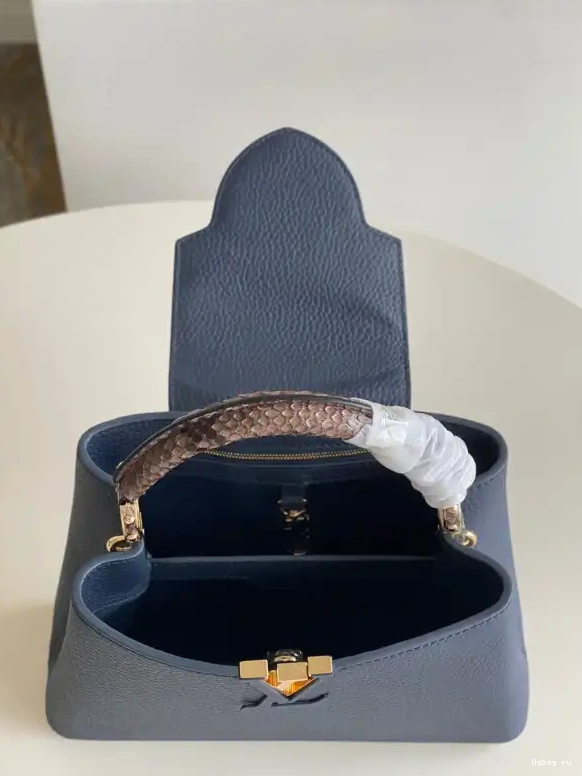 VUITTON BB CAPUCINES LOUIS 0430